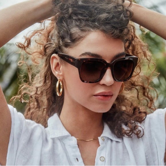 New Diff Bella II Polarized Sunglasses - Picture 4 of 4